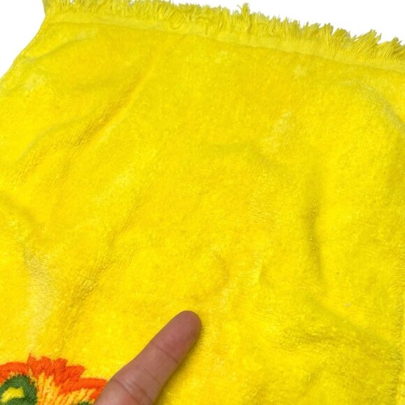 VTG 70s Golden Crown Yellow Fingertip Towel Embroidered Lion - Picture 6 of 8